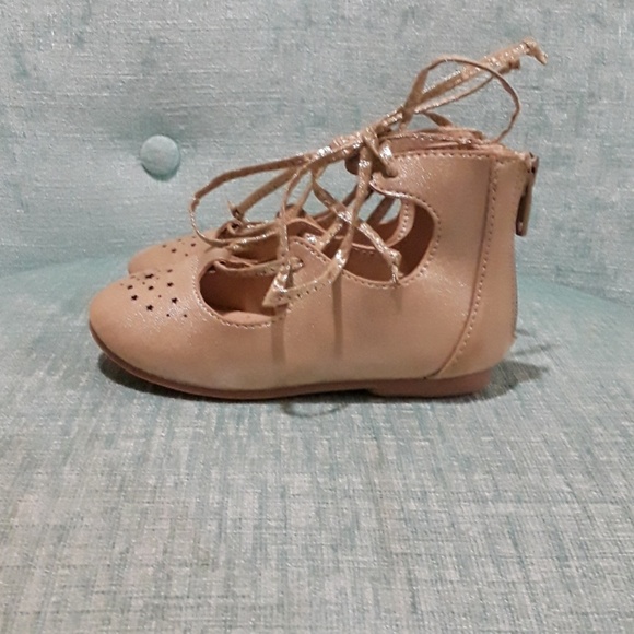 Shoes - Picture 2 of 4